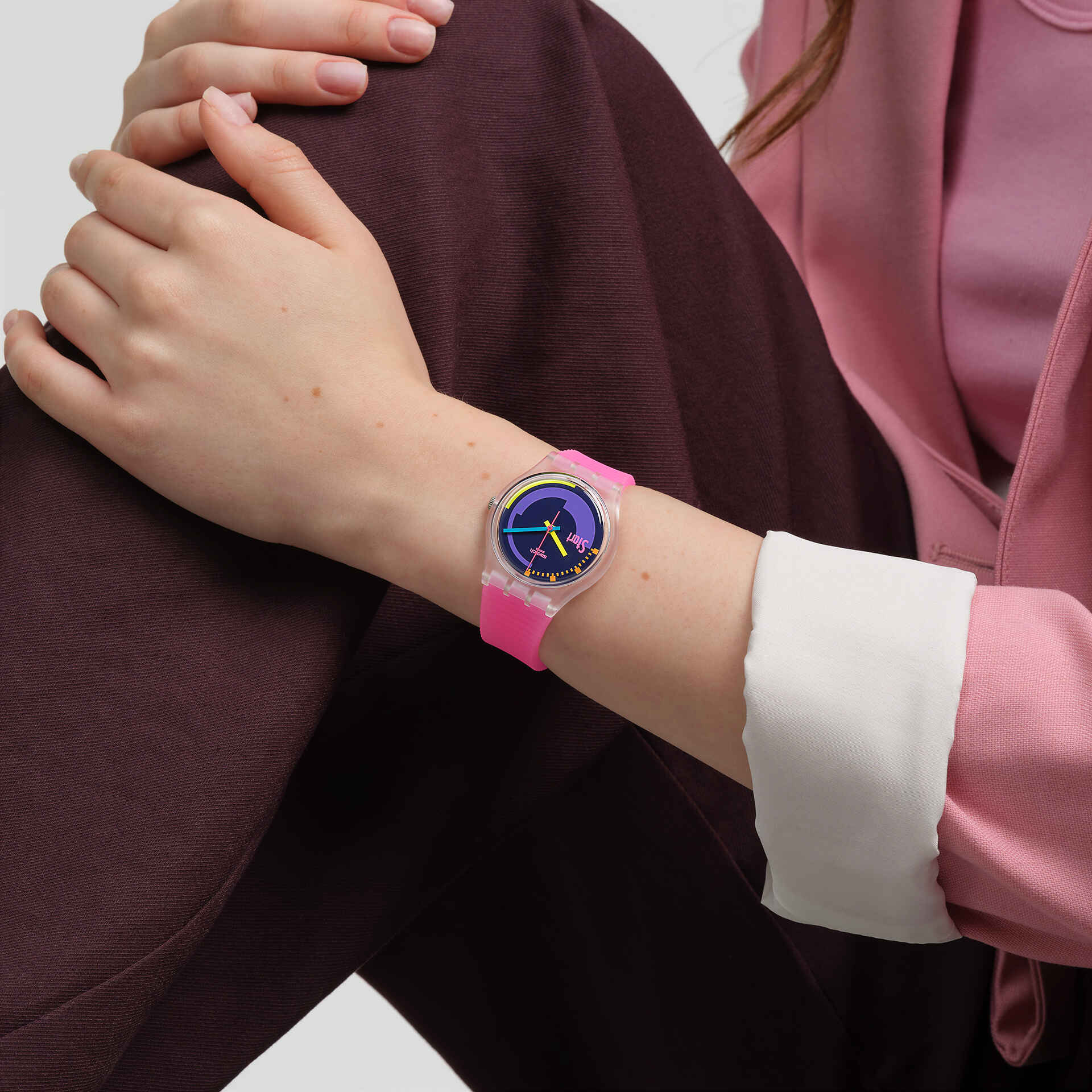 "SWATCH NEON PINK PODIUM" Gallery Image #1